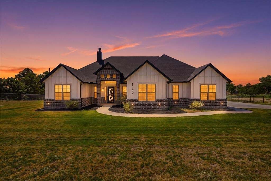 House in Azle, Texas, United States 4 - 18664109