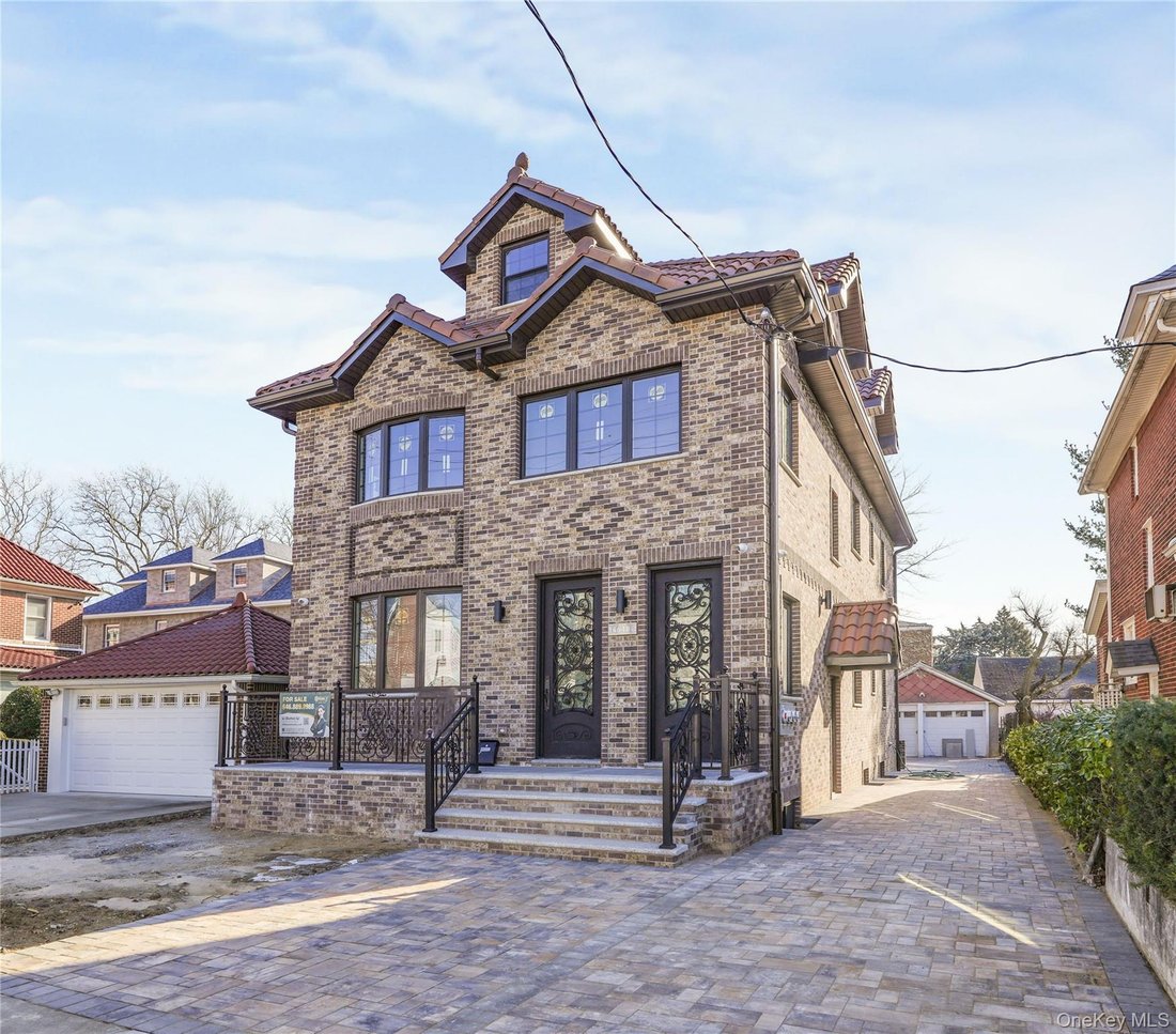 House in New York, New York, United States 1 - 18662044