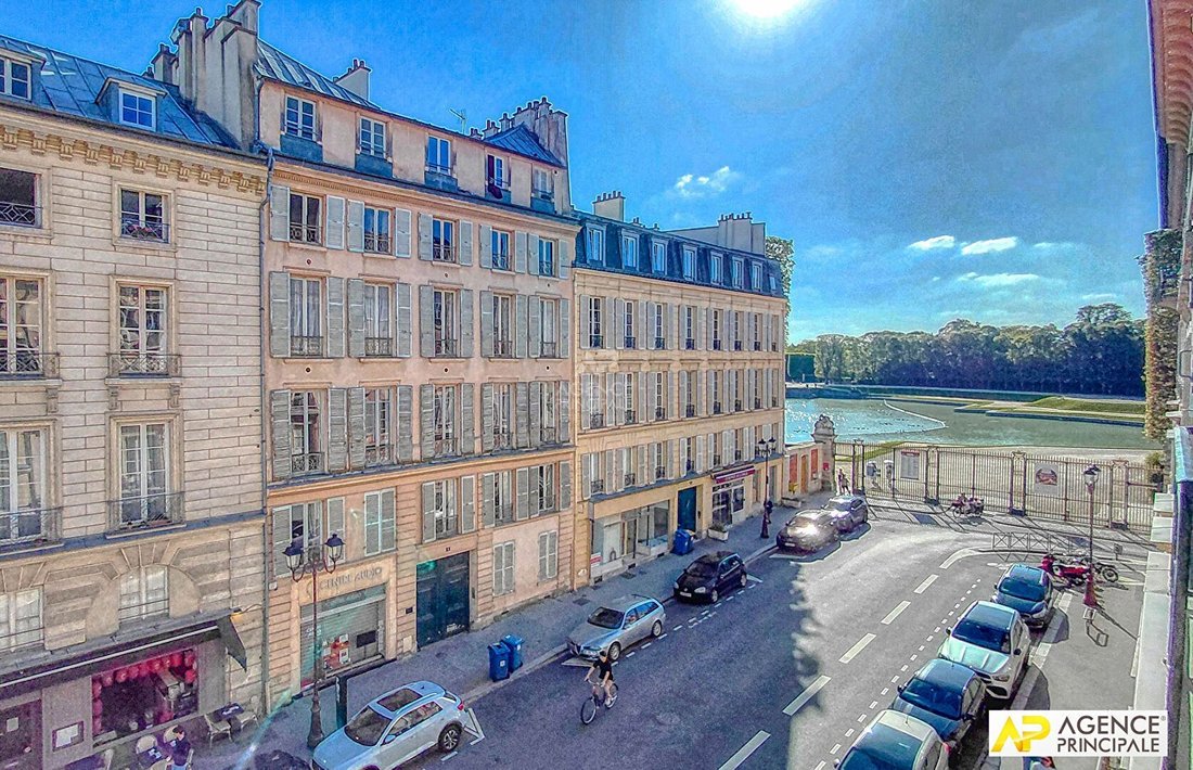 Apartment in Domaine National du Château, Versailles, France 1 - 18660104