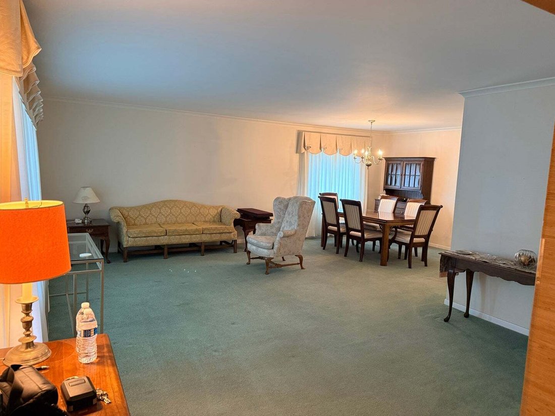 House in Mount Prospect, Illinois, United States 2 - 18669175