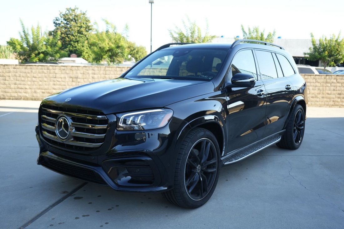 Suv in San Gabriel, CA, United States 1 - 18669927