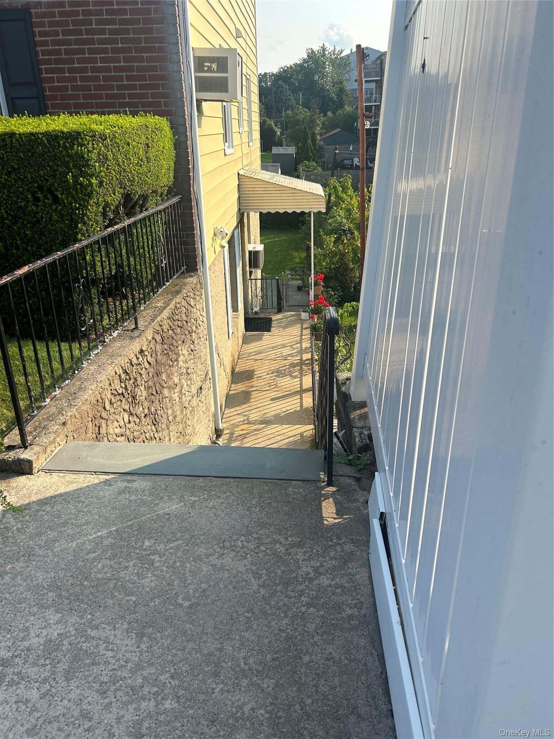 House in Yonkers, New York, United States 4 - 18662056