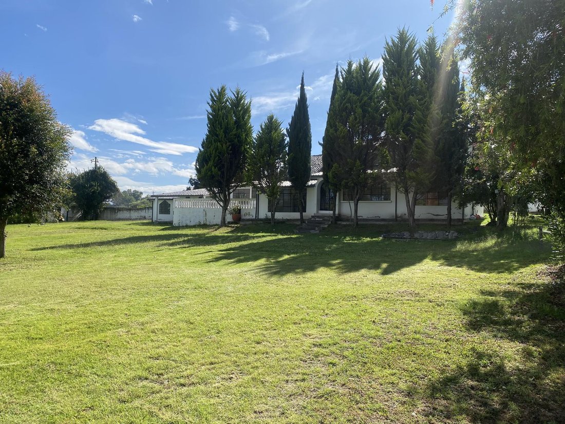 Land in Quito, Pichincha, Ecuador 2 - 18660327