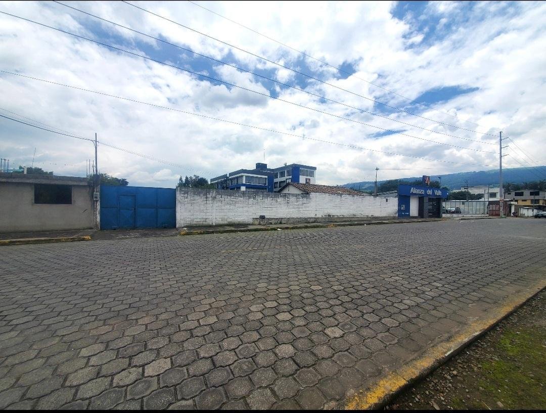 Land in Quito, Pichincha, Ecuador 1 - 18660571