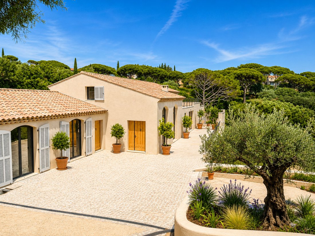 House in Ramatuelle, Provence-Alpes-Côte d'Azur, France 2 - 18660352