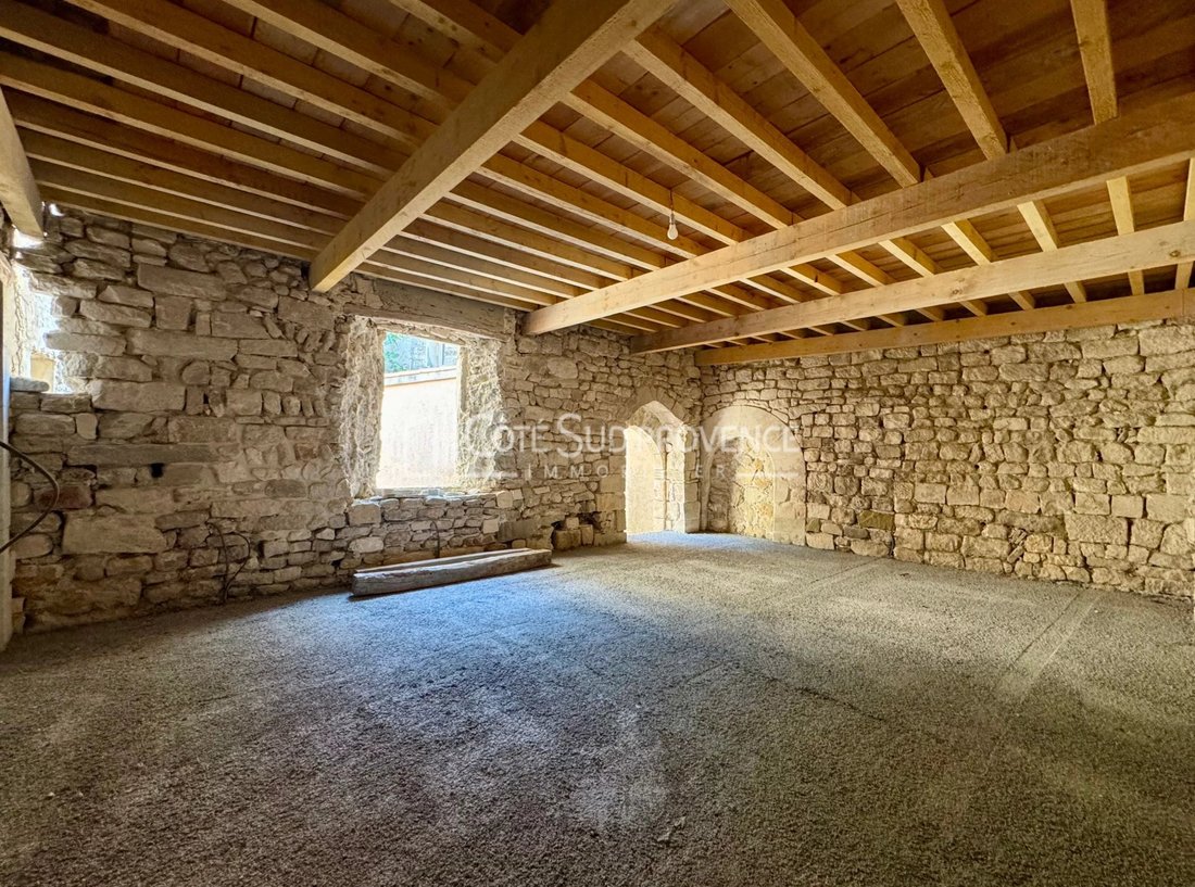 House in Venasque, Provence-Alpes-Côte d'Azur, France 1 - 18660850