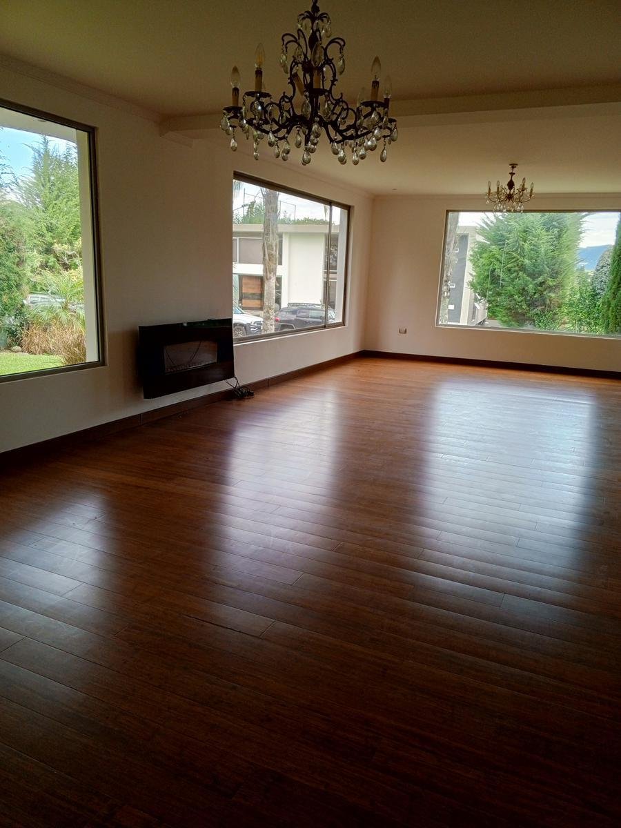 House in Quito, Pichincha, Ecuador 1 - 18661458