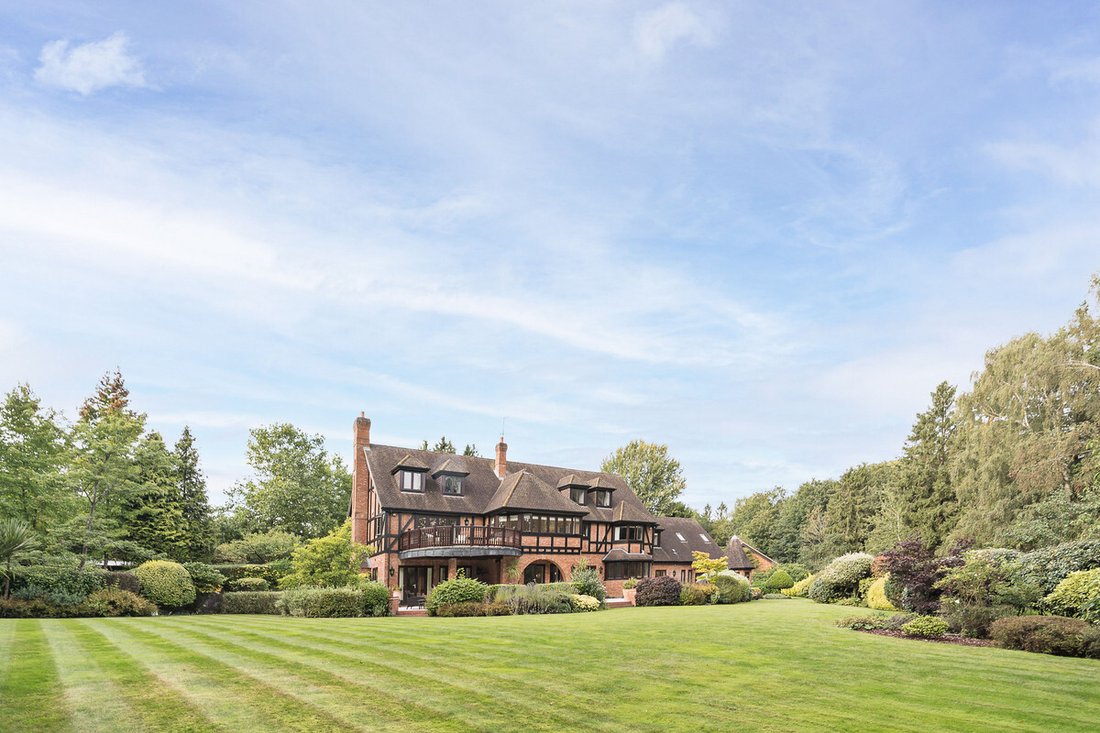 House in Ascot, England 1 - 18665935