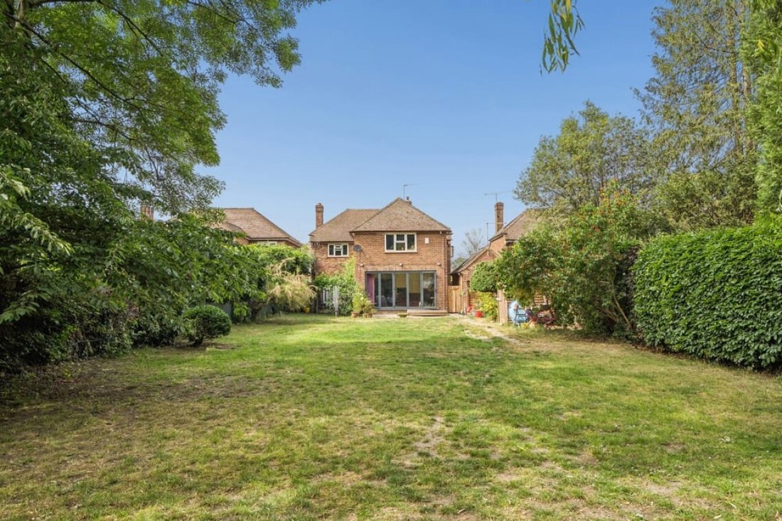 House in Langley Corner, Iver, England 2 - 17494062