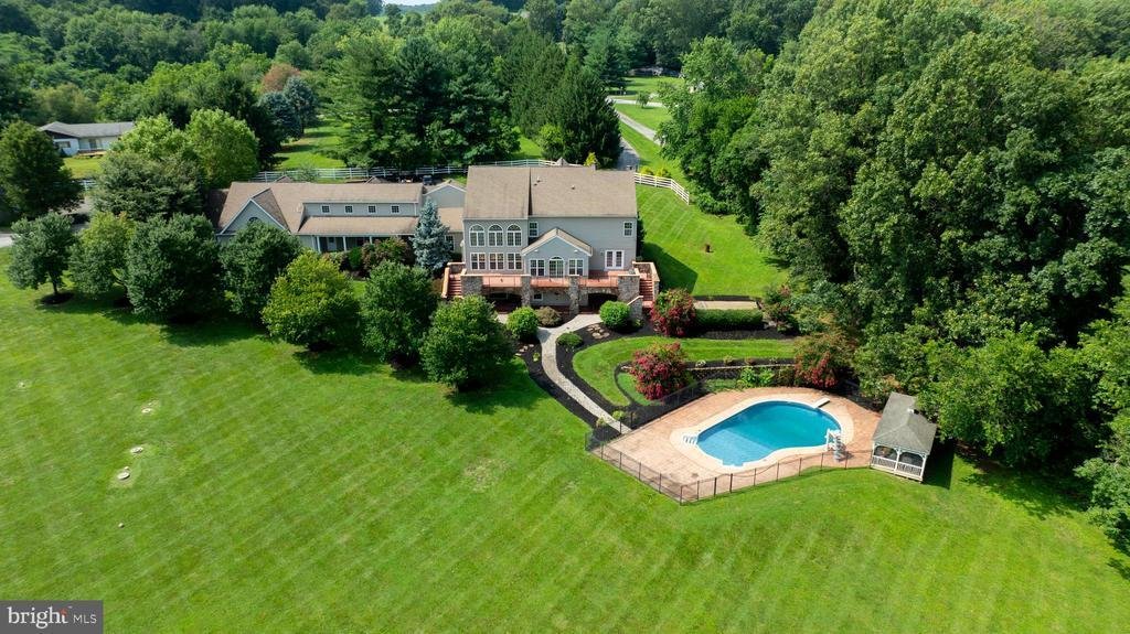 House in Stewartstown, Pennsylvania, United States 3 - 18663141