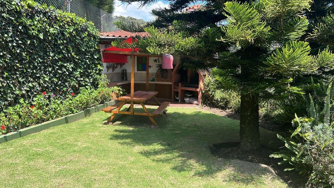 House in Quito, Pichincha, Ecuador 2 - 18661628