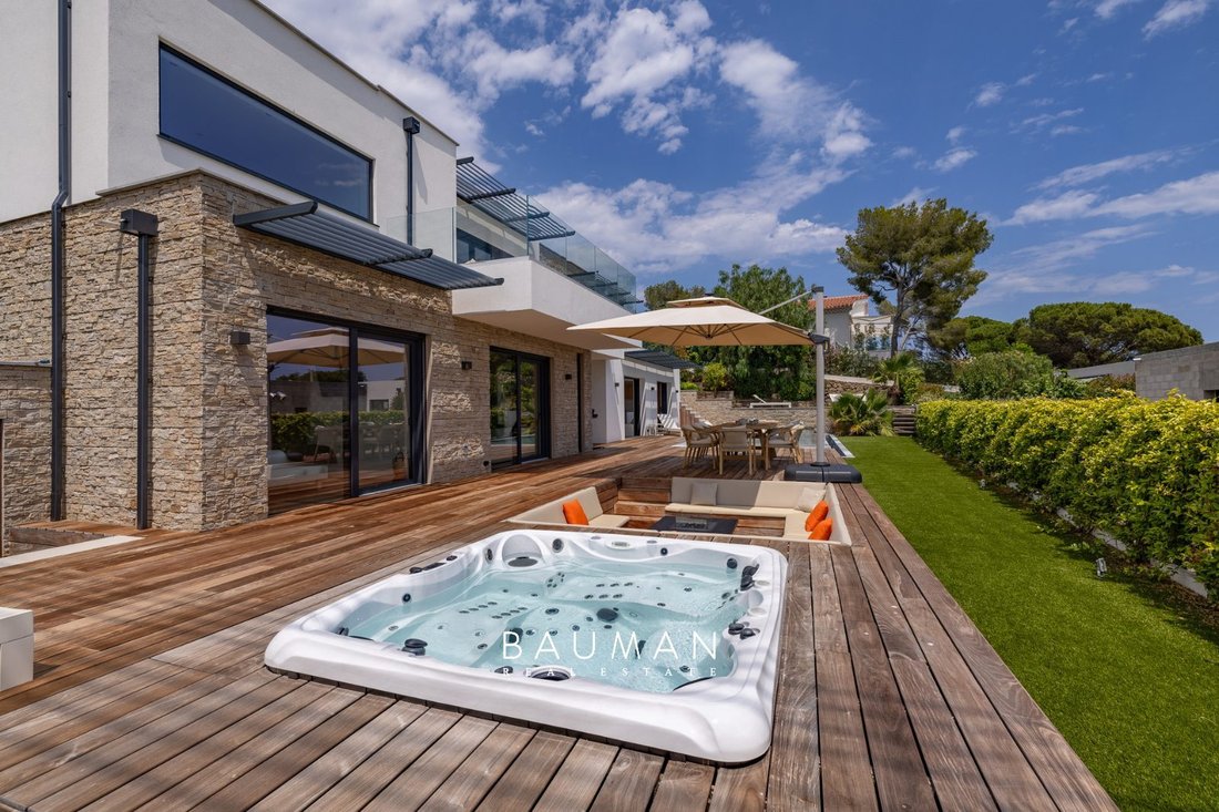 House in Les Issambres, Roquebrune-sur-Argens, France 5 - 18204039