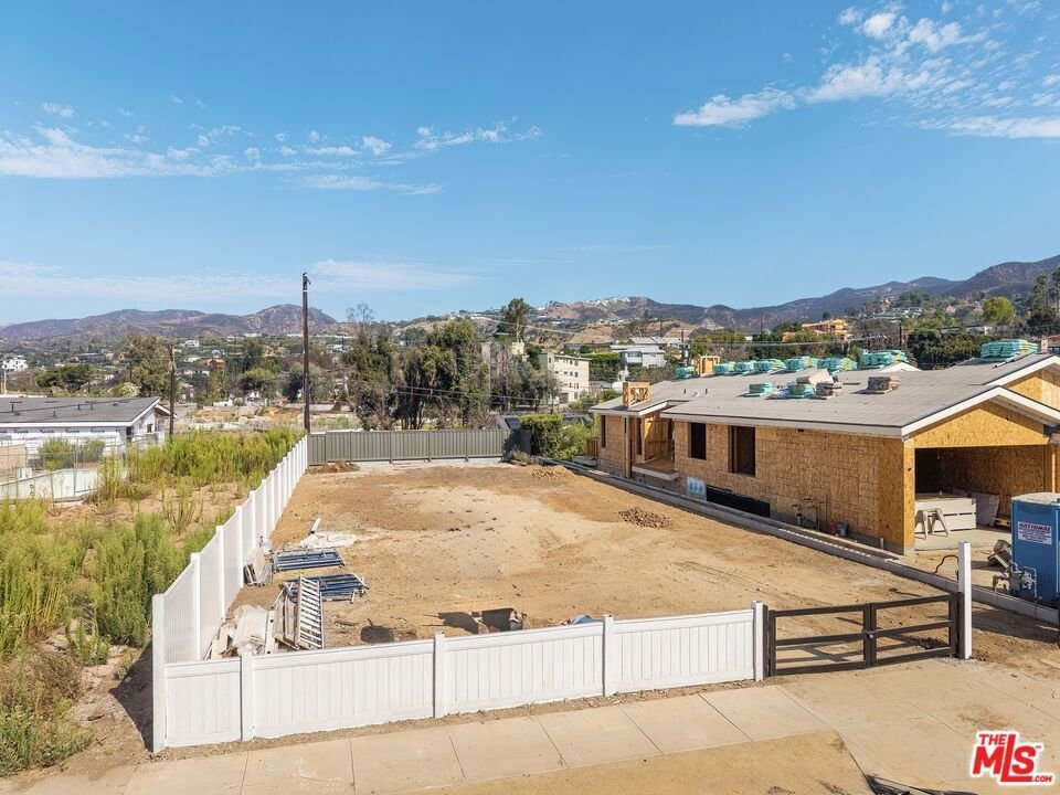 Land in Los Angeles, California, United States 4 - 18666517