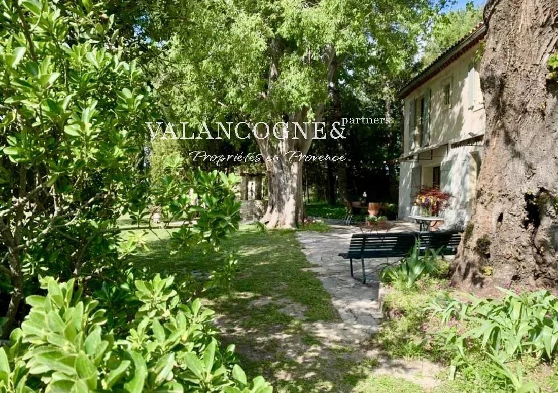 Casa de Campo en Arles, Provenza-Alpes-Costa Azul, Francia 2 - 16083685