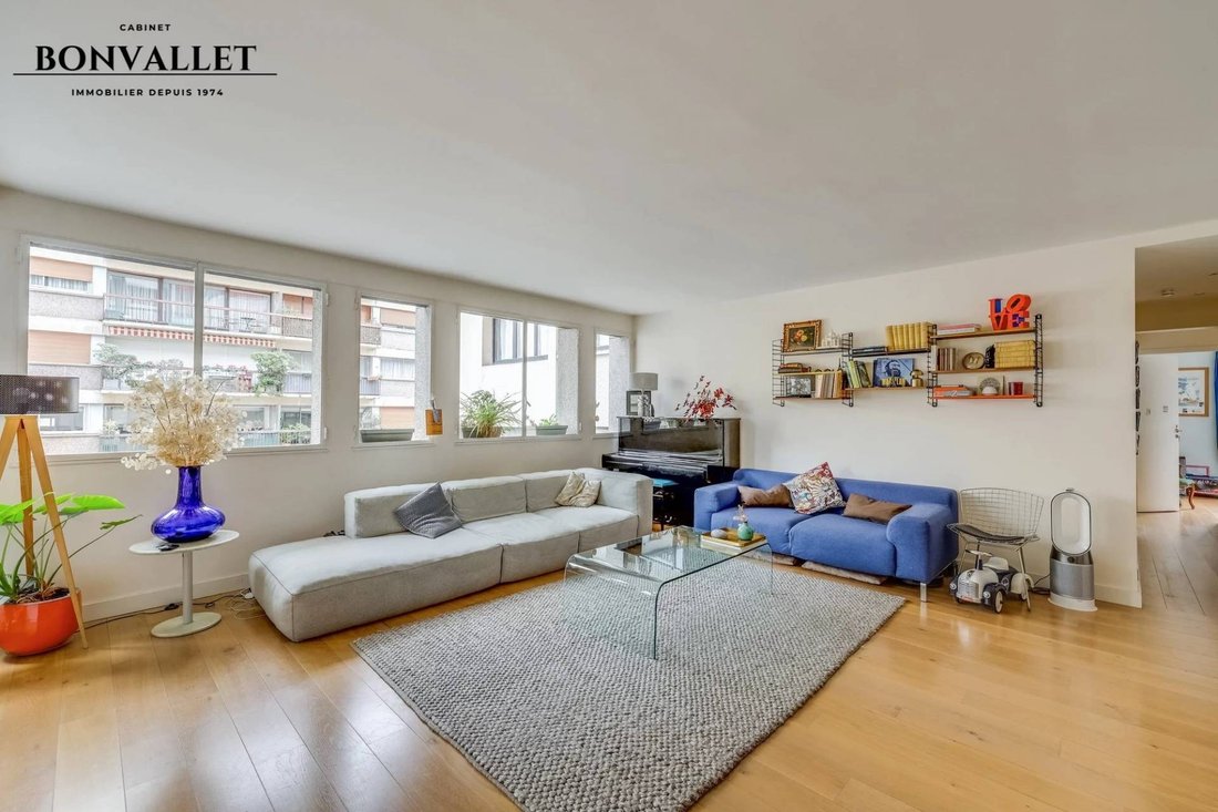 Apartment in Saint Lambert, Paris 15e Arrondissement, Paris 2 - 17270424