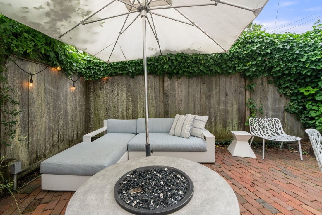 House in Nantucket, Massachusetts, United States 5 - 18670514