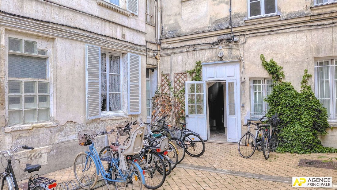 Appartamento a Domaine Nazionale del Castello, Versailles, Francia 2 - 18662510