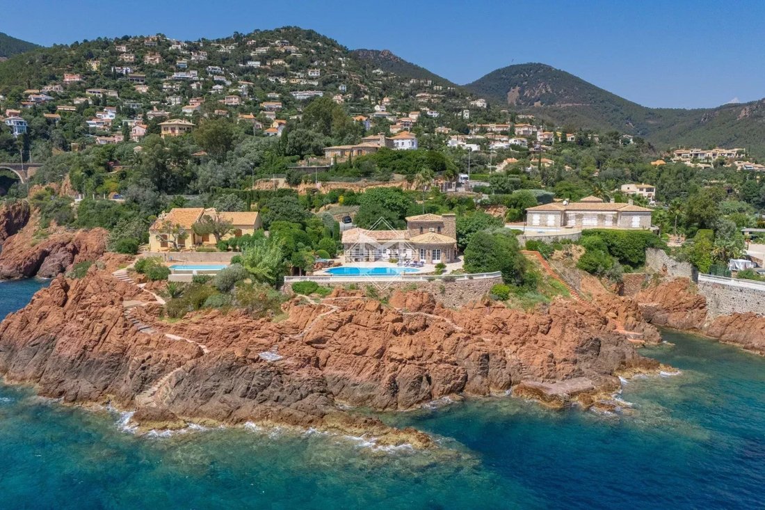 Villa in Théoule-sur-Mer, Provence-Alpes-Côte d'Azur, France 3 - 18661106
