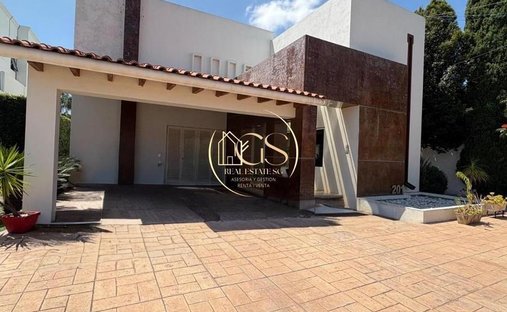 House in Celaya, Guanajuato, Mexico 1