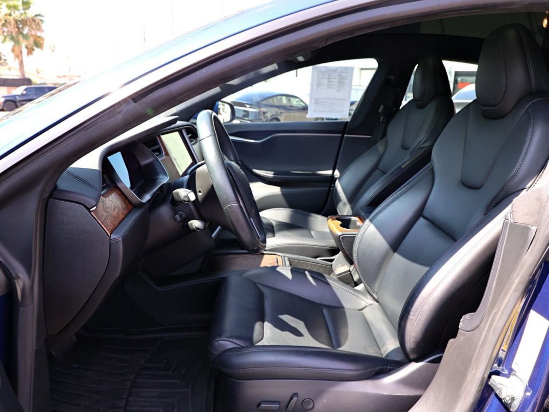 Sedan in El Monte, CA, United States 4 - 18671105