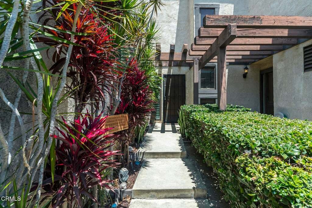 Townhouse in Santa Fe Springs, California, United States 2 - 18666530