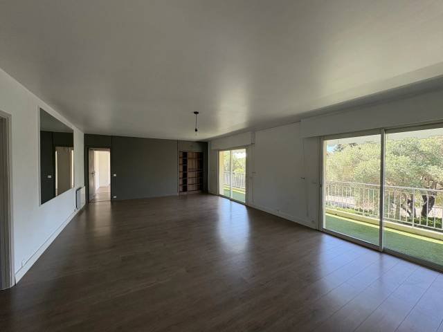 Apartment in Les Bastides, Antibes, France 4 - 18300905