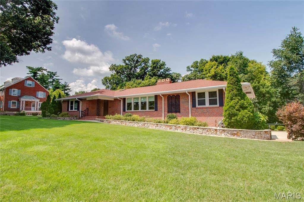 House in Alton, Illinois, United States 3 - 18662211