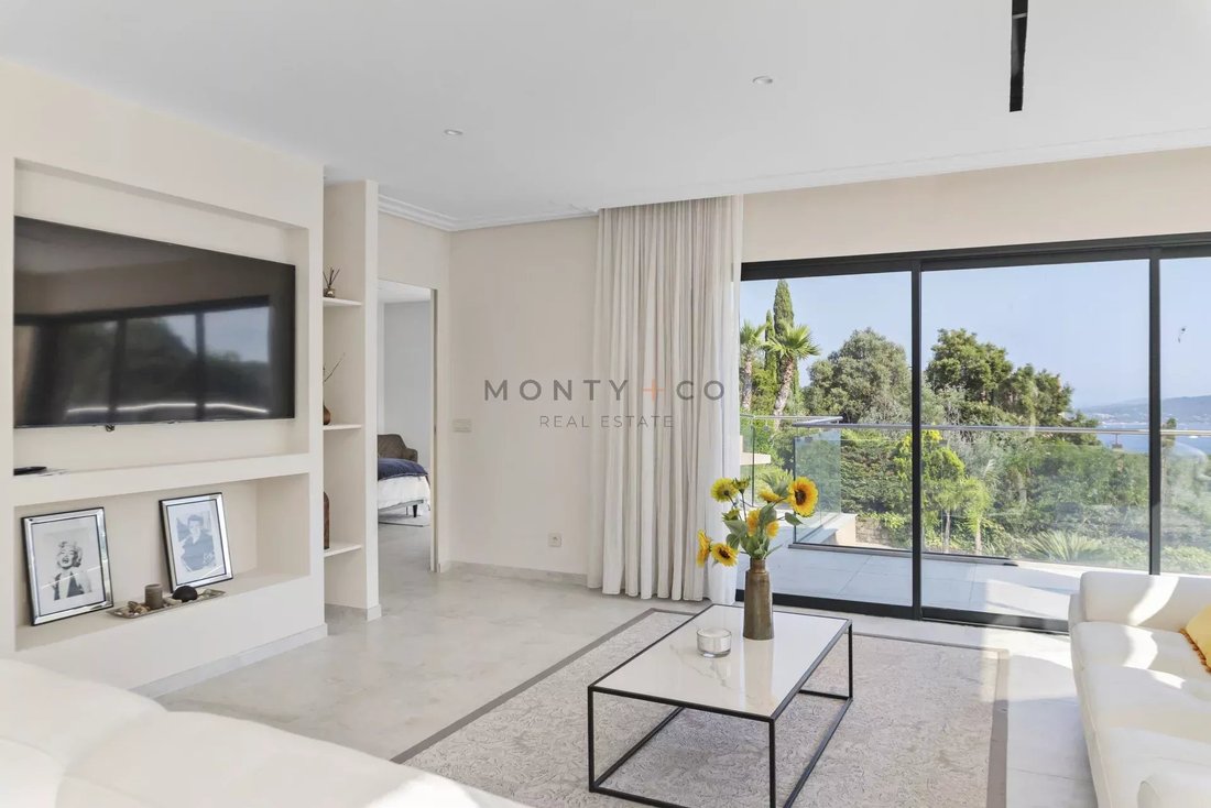 Villa in Grimaud, Provence-Alpes-Côte d'Azur, France 5 - 15913916