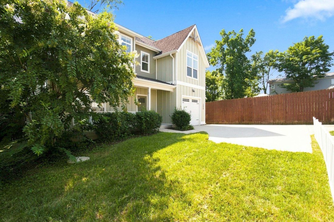 Co Op in Nashville, Tennessee, United States 2 - 18659532