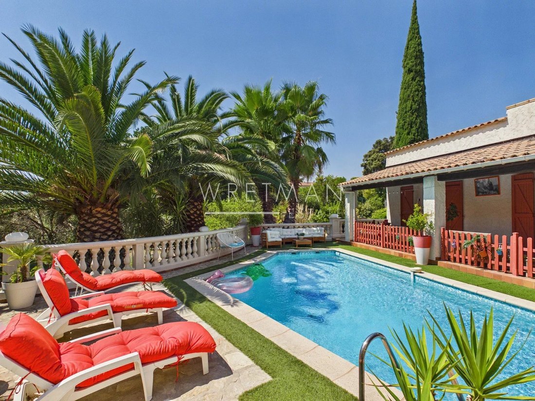 Villa in Trans-en-Provence, Provence-Alpes-Côte d'Azur, France 2 - 18672475