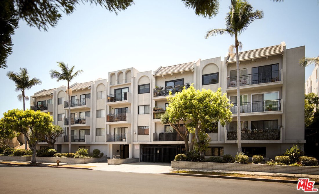 West Hollywood, California, United States 2 - 18669528