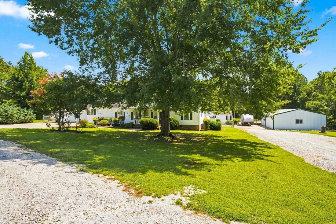 House in Paris, Tennessee, United States 2 - 18665924