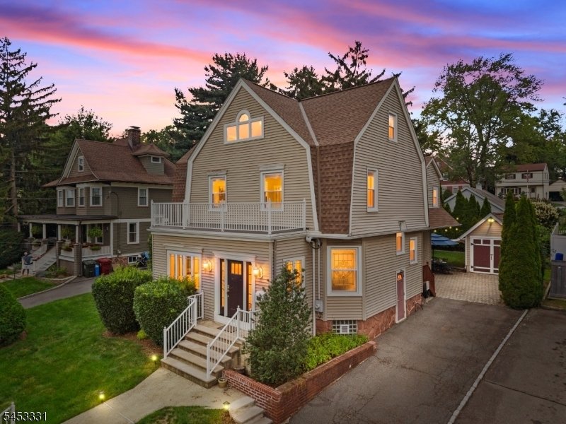 House in Nutley, New Jersey, United States 4 - 18667916