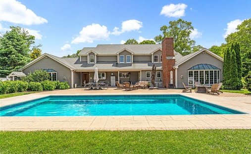 House in South Kingstown, Rhode Island, United States 1