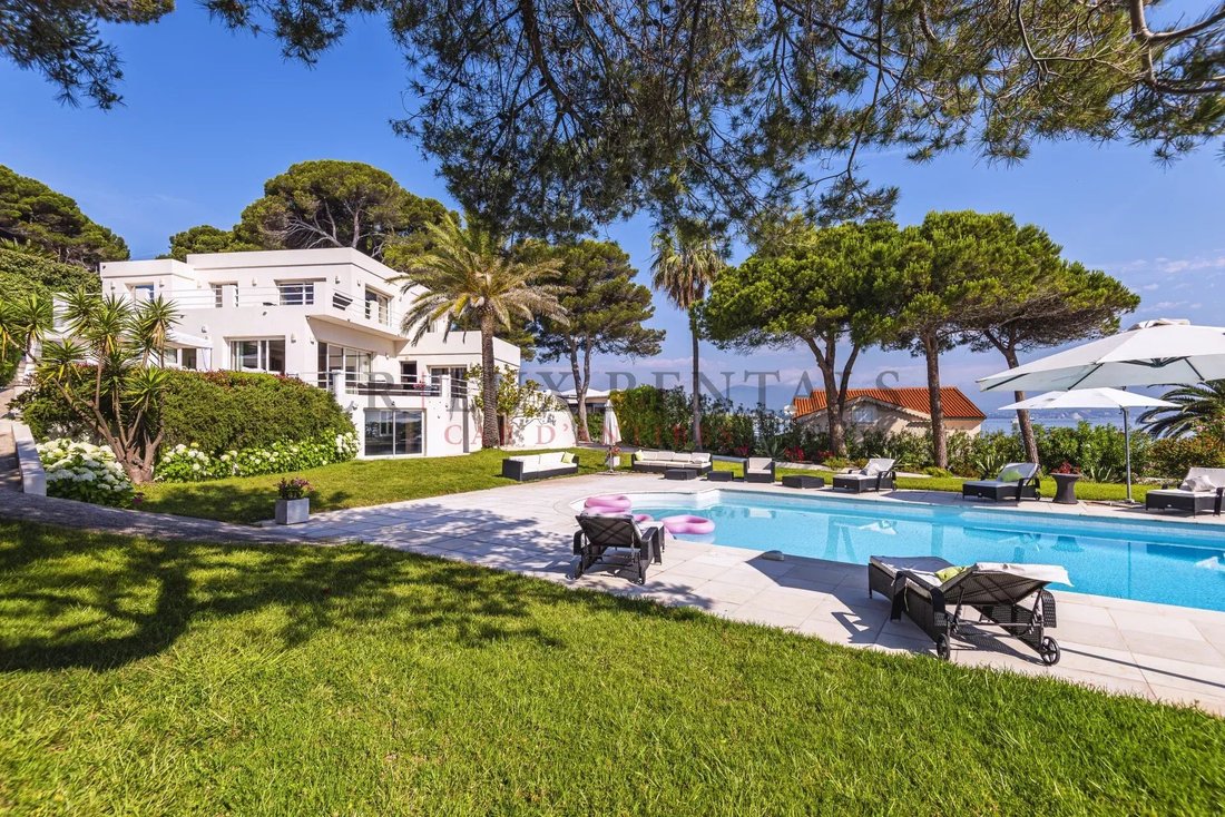 Villa in Antibes, Provence-Alpes-Côte d'Azur, France 2 - 18638600