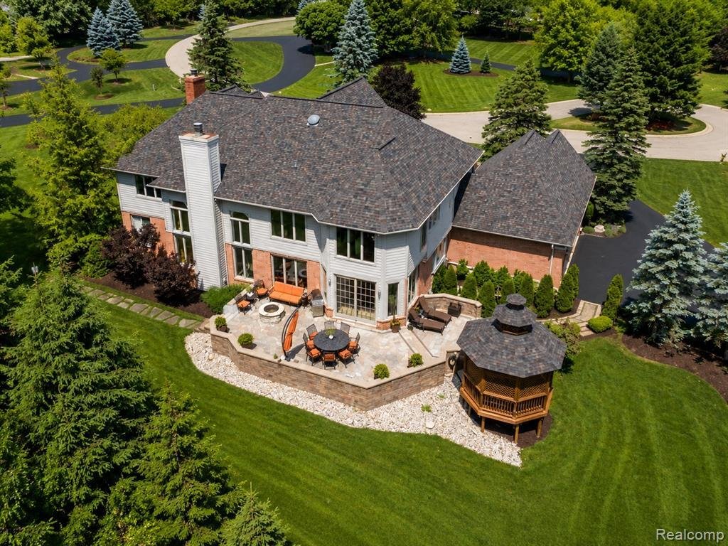 Maison à Beverly Hills, Michigan, États-Unis 4 - 18630855