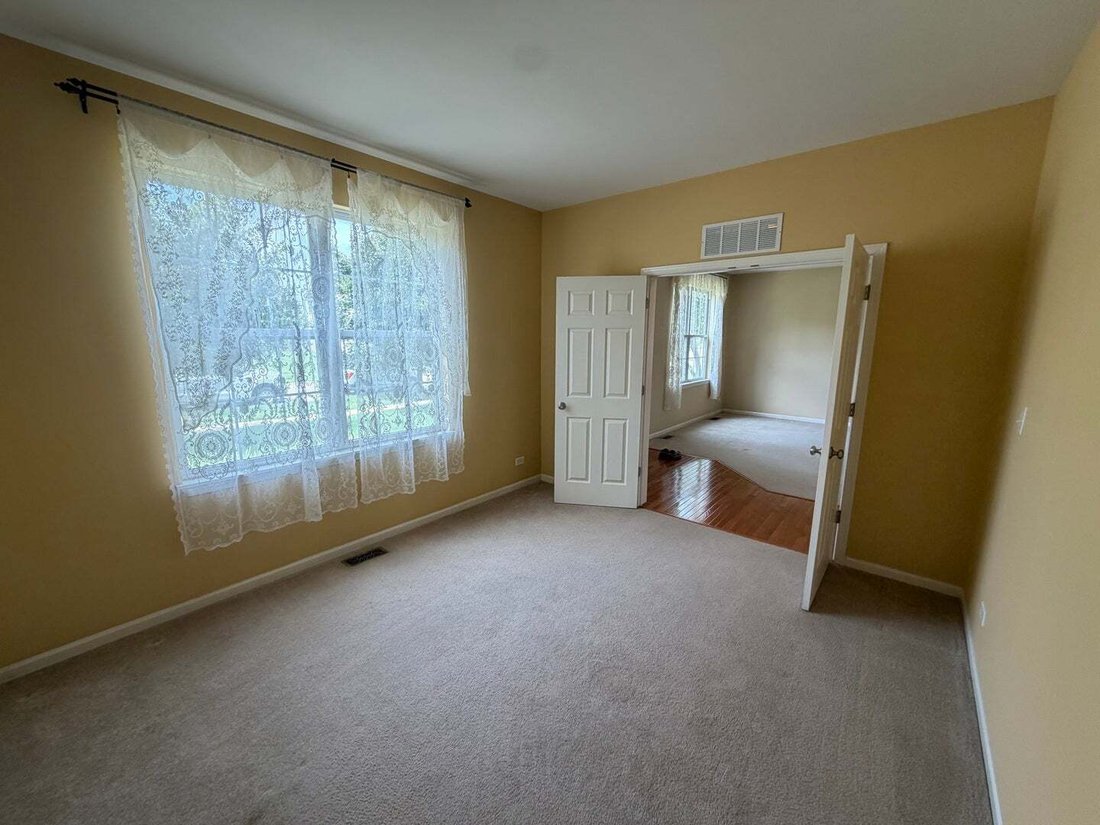 House in Oswego, Illinois, United States 2 - 18663094