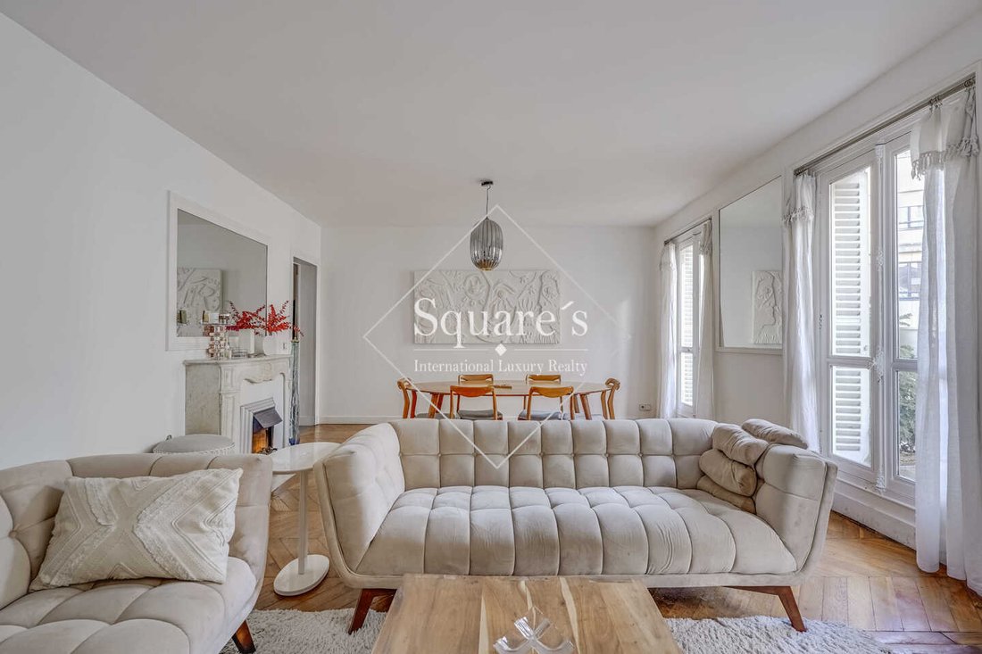 Apartment in Lorette-Martyrs, Paris 9e Arrondissement, Paris 3 - 18672503