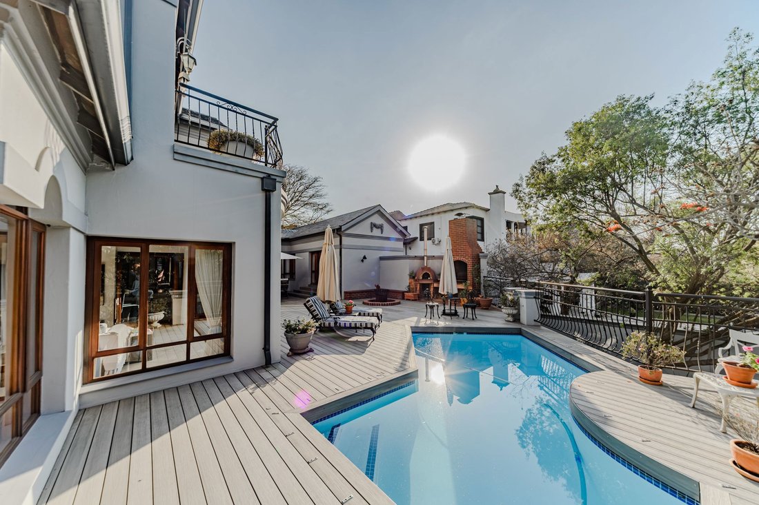 House in Waterkloof Ridge, Gauteng, South Africa 1 - 18662446