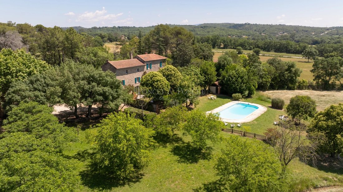 Villa in Uzès, Occitania, France 2 - 15174328