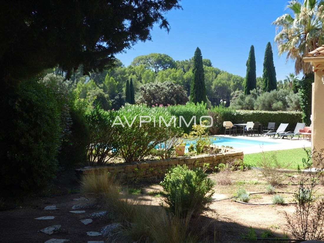 Maison à Saint-Cyr-sur-Mer, Provence-Alpes-Côte d'Azur, France 1 - 18664200