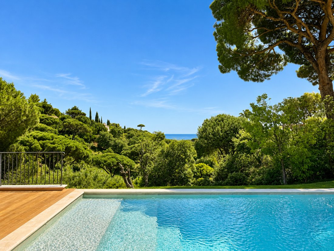 House in Ramatuelle, Provence-Alpes-Côte d'Azur, France 3 - 18660352