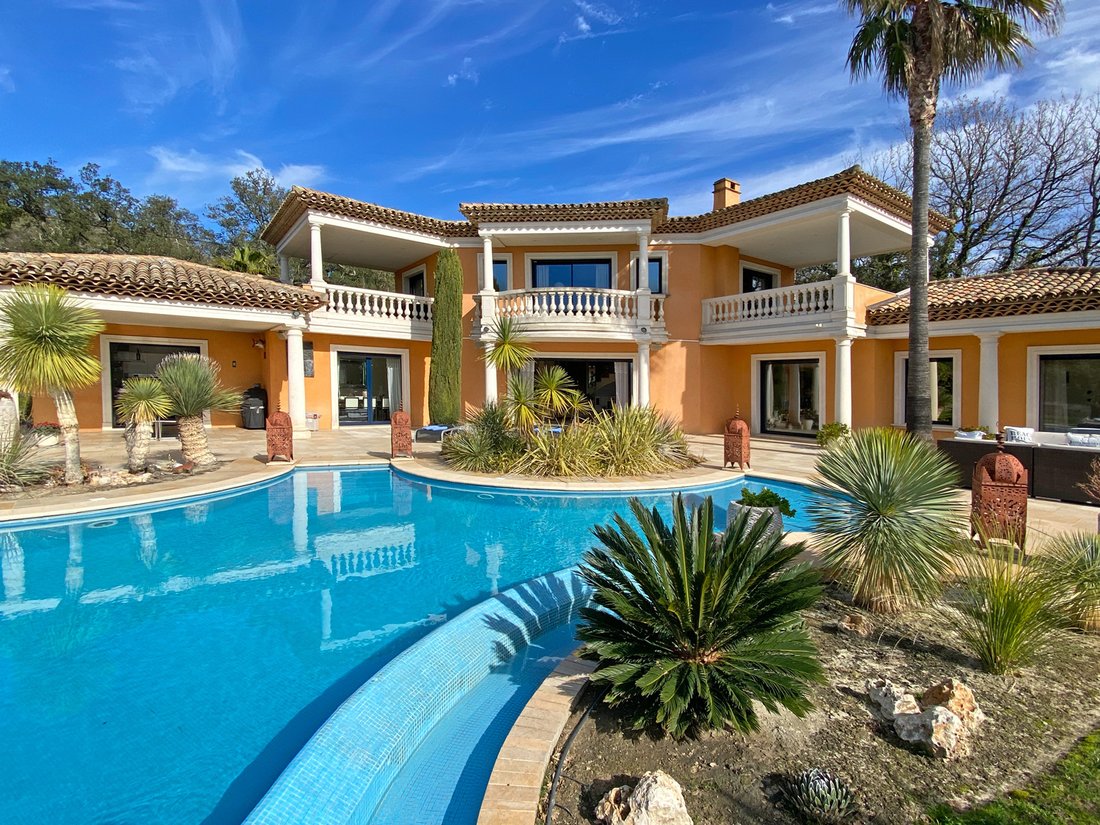 Villa in Grimaud, Provence-Alpes-Côte d'Azur, France 2 - 18660278