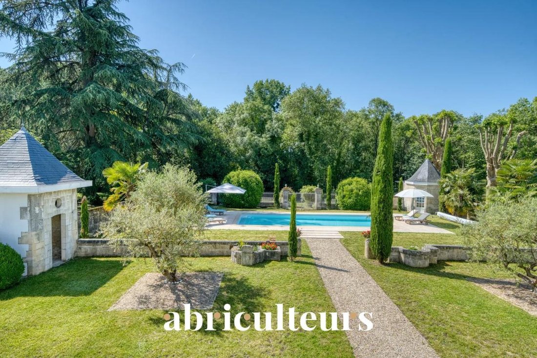 House in Saint-Laurent-de-Cognac, Nouvelle-Aquitaine, France 2 - 18658980