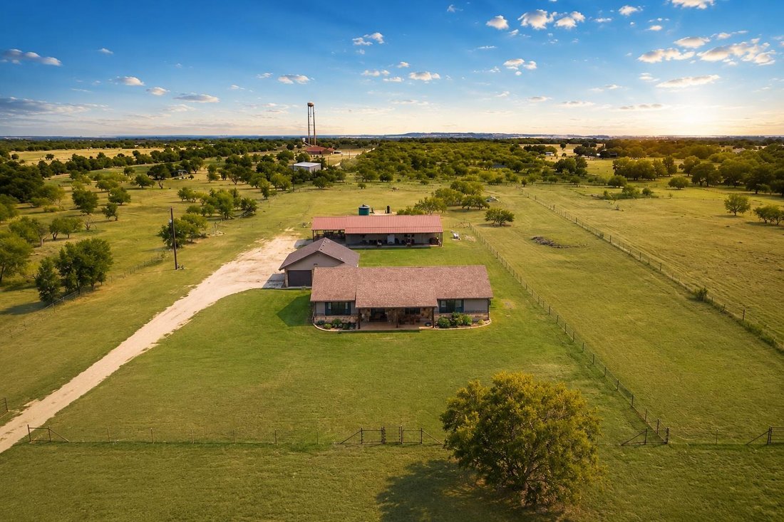 House in Salado, Texas, United States 2 - 18659249