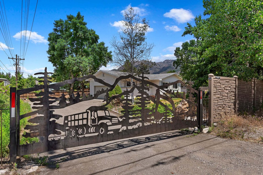 House in Sandy, Utah, United States 1 - 18669097