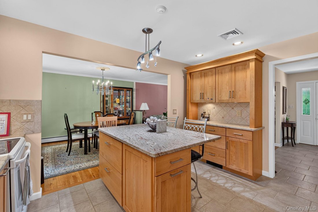 House in Montgomery, New York, United States 5 - 18666013