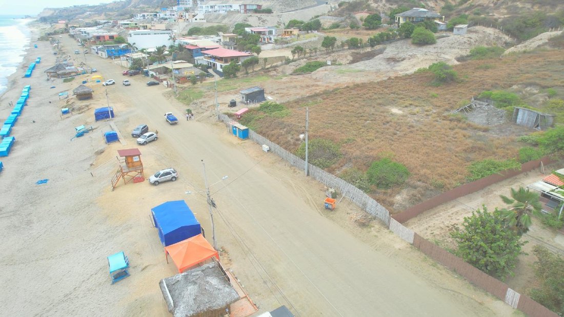 Land in Manta, Manabí, Ecuador 4 - 18660262