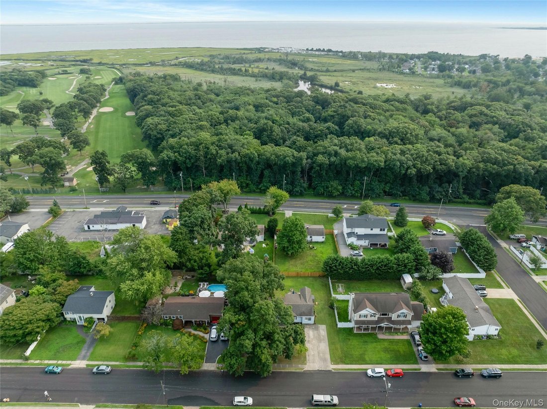 House in West Sayville, New York, United States 5 - 18613165