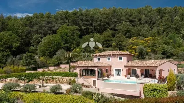 Villa en Salernes, Provenza-Alpes-Costa Azul, Francia 2 - 16297714